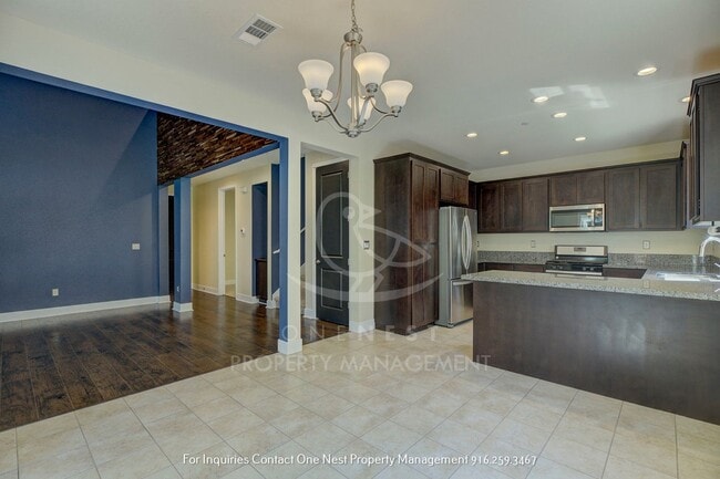 Building Photo - Early Summer move in, available ASAP 4 bd 3 bth backyard and balcony