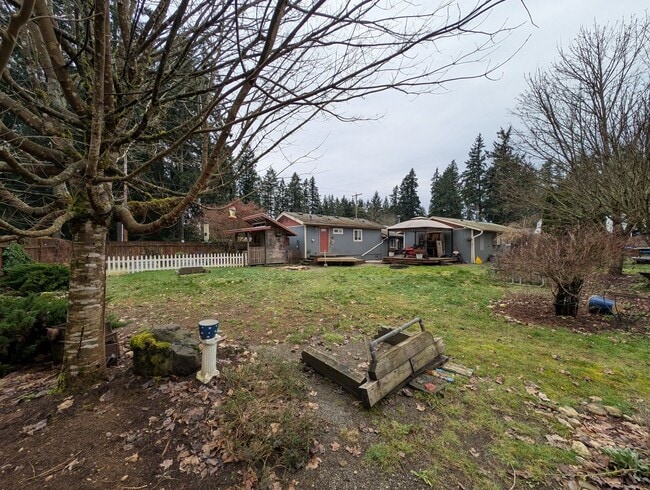 Building Photo - Livestock & Spring Garden Ready! 3 Bedroom Home for Rent in Port Orchard
