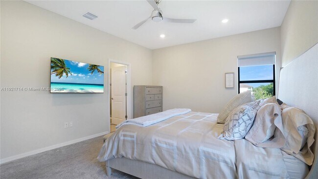 Building Photo - 8605 Patron Ln