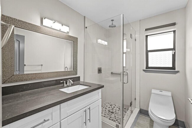 Building Photo - 5522 Braesvalley Dr