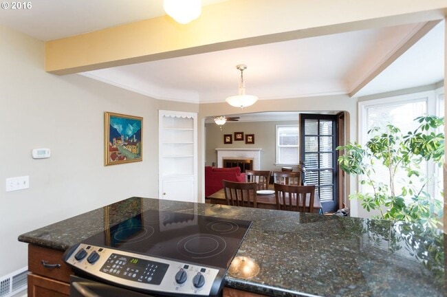 Building Photo - Coming Soon Sellwood-Moreland Two story, 3...