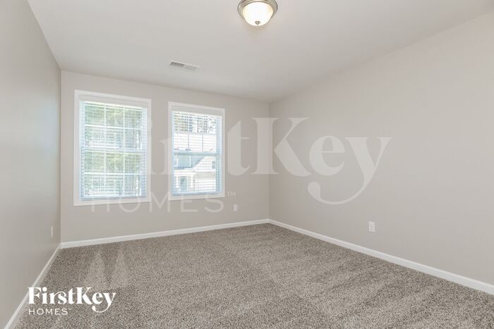 Building Photo - 3928 Lake Breeze Dr