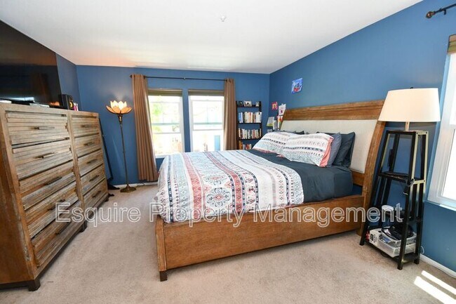 Building Photo - 817 Navigator Way
