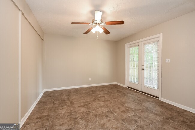 Building Photo - 3668 Willow Wood Way NW