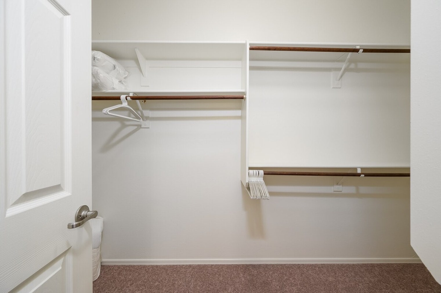 Building Photo - 5538 W Andrea Dr