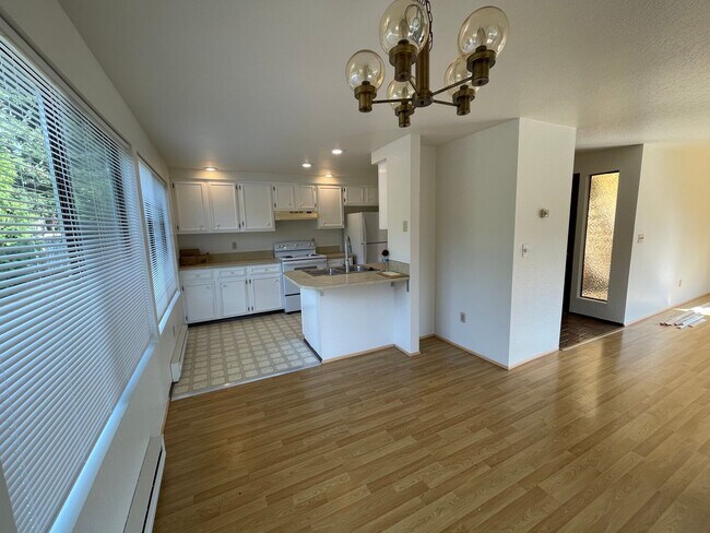 Building Photo - Stone Court Duplex