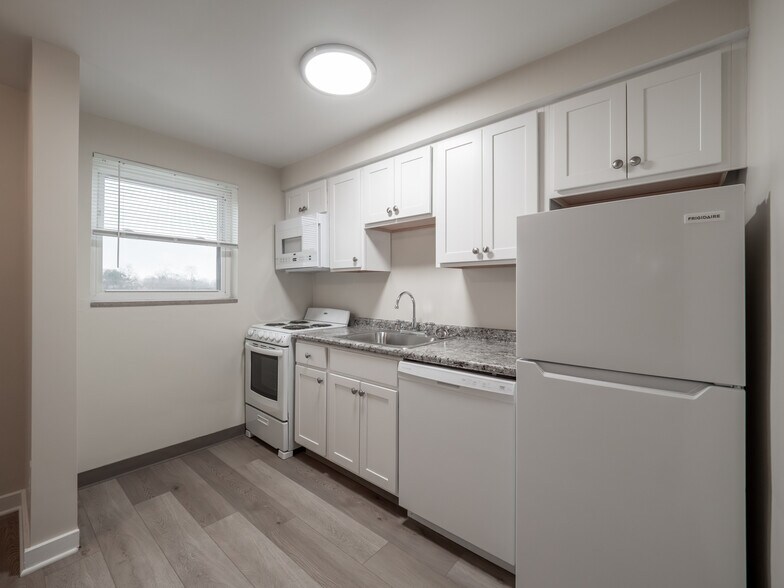 Apartment 54 - Perry Manor Apartments