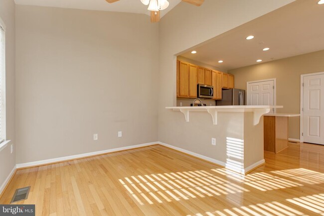 Building Photo - 7543 Maidenhead Dr