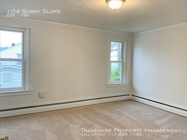 Building Photo - Nice 2 Bedroom Home