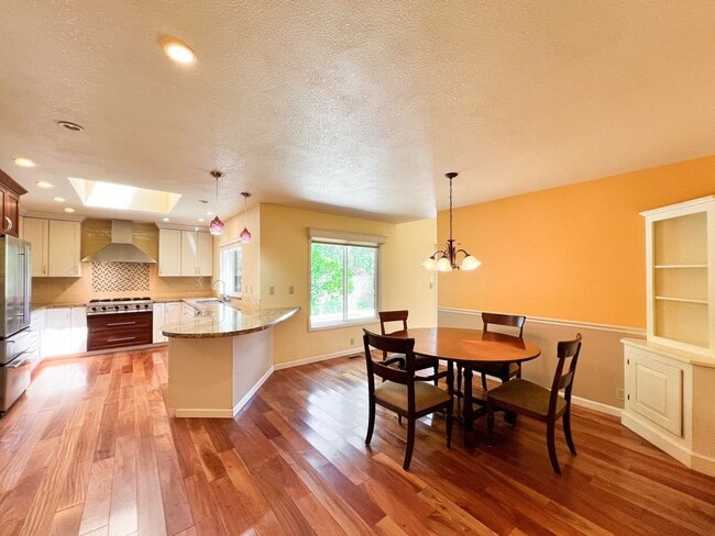 Building Photo - Charming Four Bedroom Home in Napa's Sough...