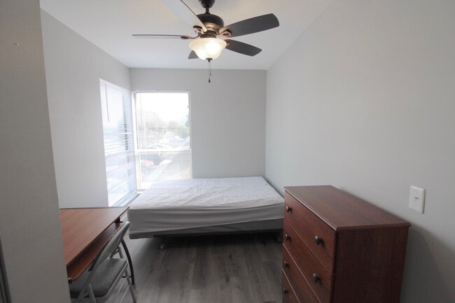Building Photo - 1380 Hunters Rd