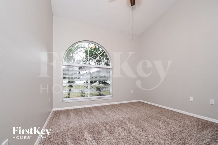 Building Photo - 4527 Gentrice Dr