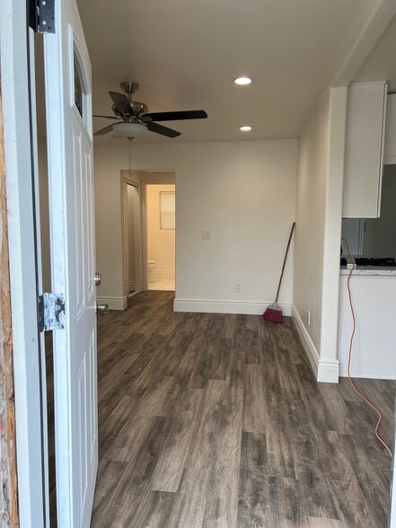 Building Photo - 4701 16th Ave