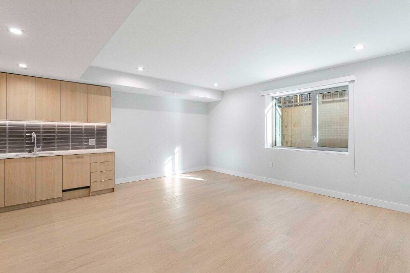 Building Photo - 1224 M St NW