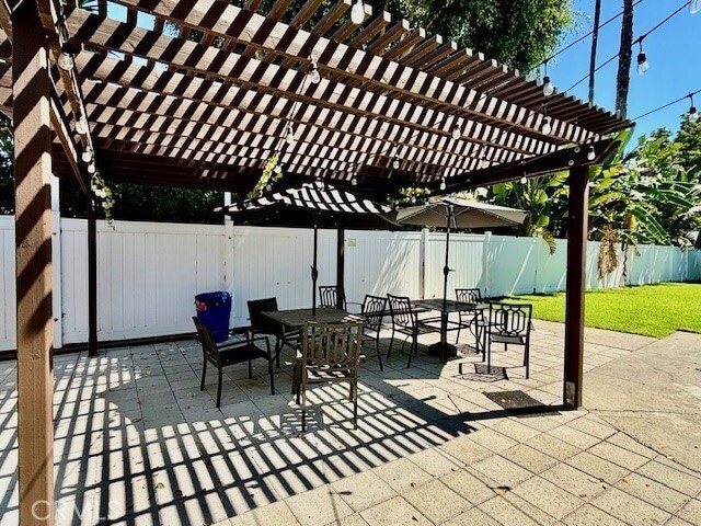 Building Photo - 1835 W Crestwood Ln