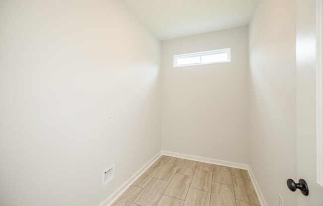 Building Photo - 5270 Copse Dr