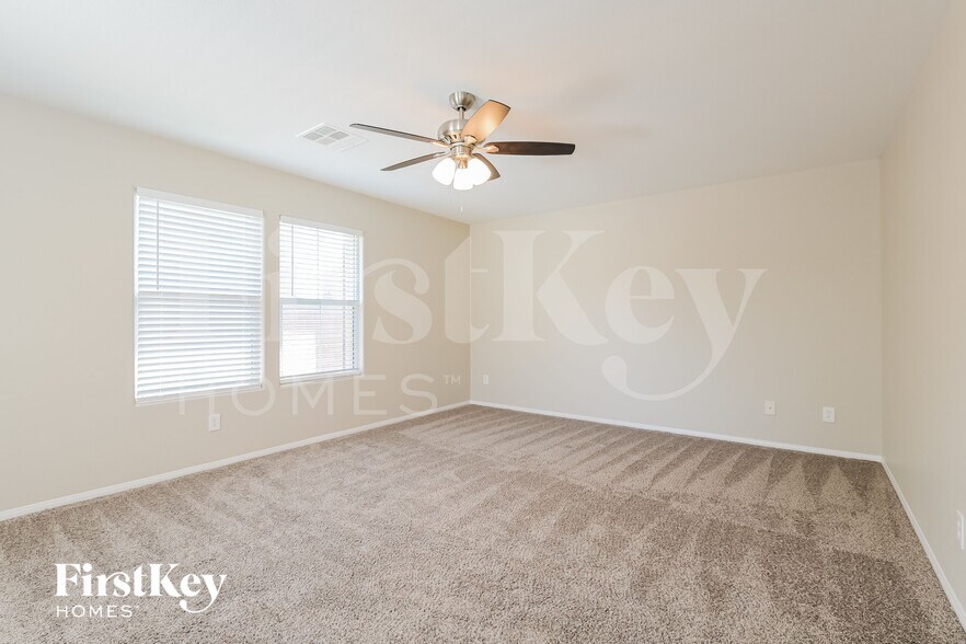 Building Photo - 987 Eureka Dunes Ave