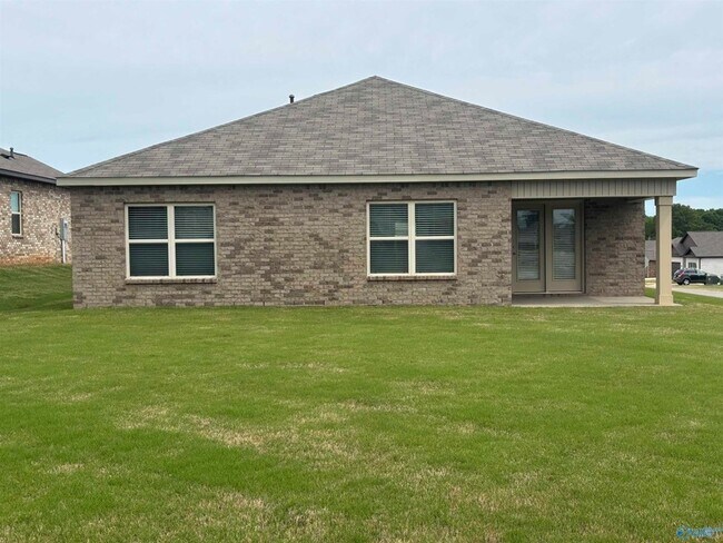 Building Photo - 104 Settlement Dr