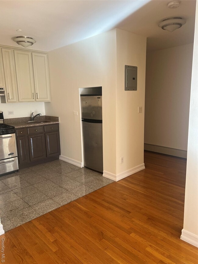 Building Photo - 25-65 23rd St