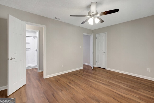 Building Photo - 105 Belle Dr