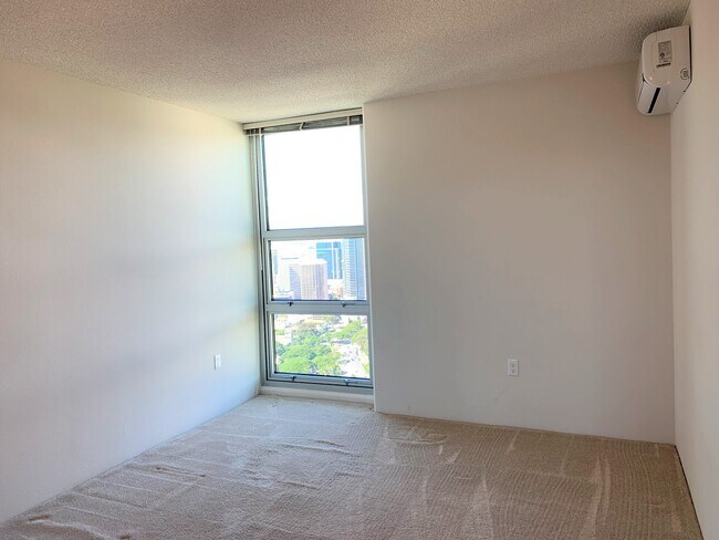 Building Photo - 801 South St