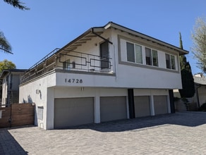 Building Photo - Magnolia Manor