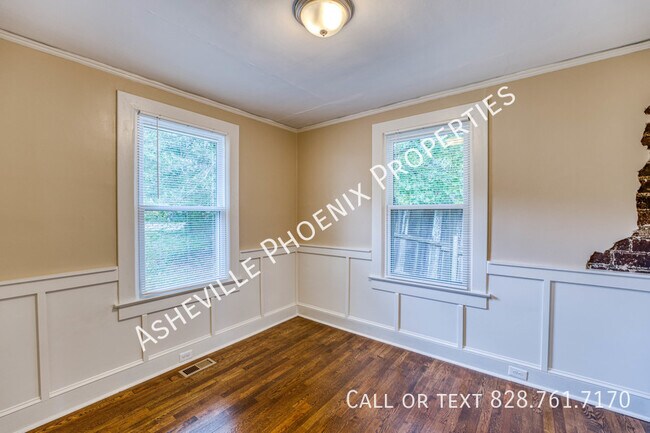 Building Photo - 7 Enka Pine St