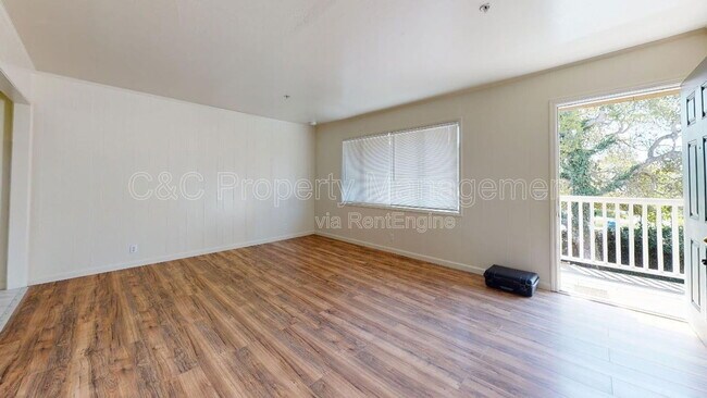 Building Photo - 230 Montecito Ave