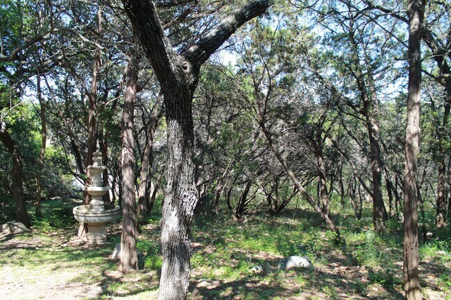 Building Photo - 2922 Ivory Creek