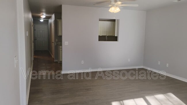 Building Photo - 281 Graystone Cir