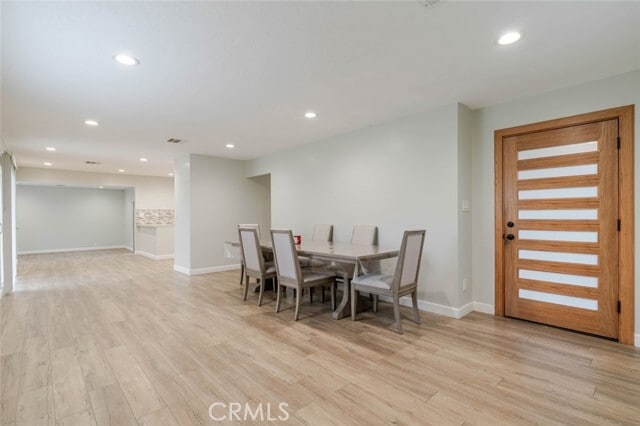 Building Photo - 6539 Coldwater Canyon Ave