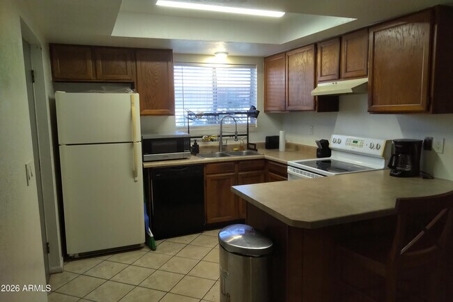 Building Photo - 422 W Pebble Beach Dr