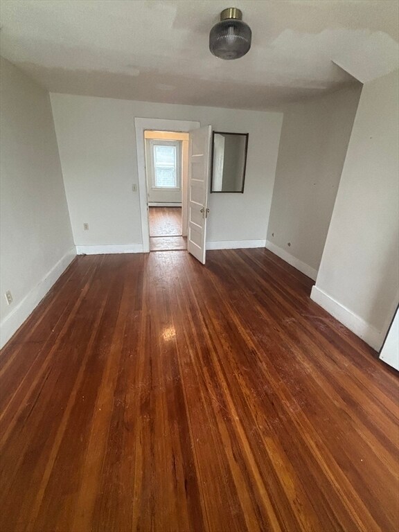 Building Photo - 1384 Gorham St