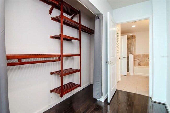 Building Photo - 777 N Ashley Dr