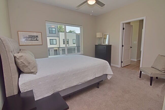 Building Photo - 3 Crosby Park Dr