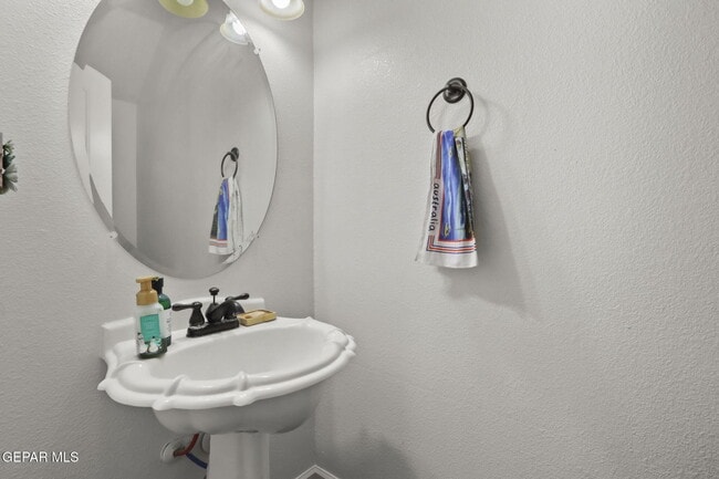 Building Photo - 11621 St Martin Way