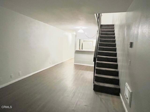 Building Photo - 291 E Surfside Dr