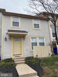 Building Photo - 520 Ellrose Ct
