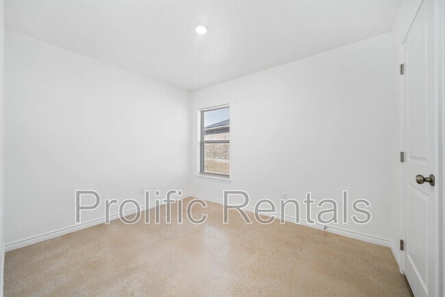 Building Photo - 1254 Lehmann Dr