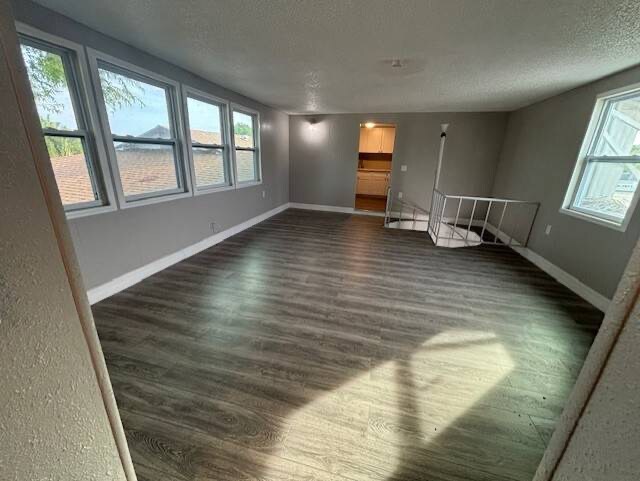 Building Photo - 1064 N Tamiami Trl