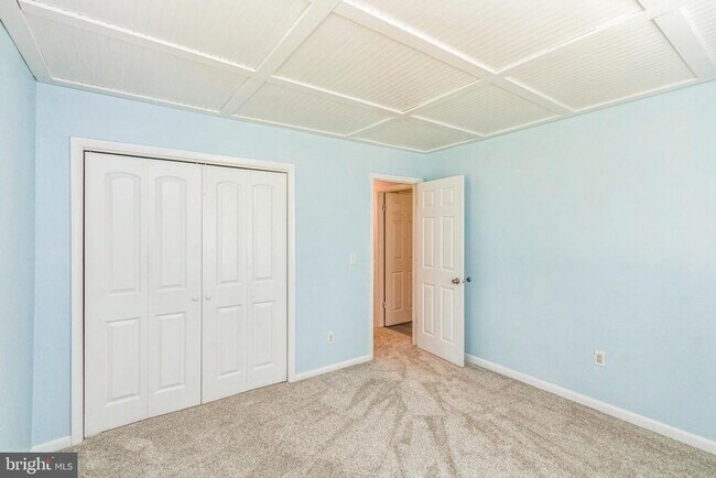 Building Photo - 311 Oakridge Dr