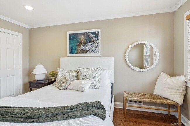 Building Photo - 221 Mamaroneck Rd