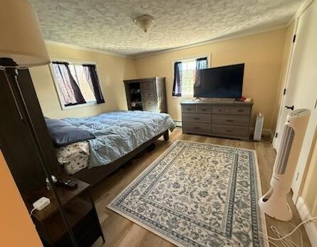 Spacious Bedrooms - 2213 Western Ave