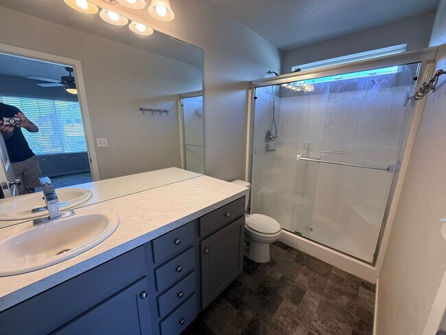 Building Photo - Bright Modern Home in TimberVine - 3 Bed, 2.5 Bath, 2 Car Garage