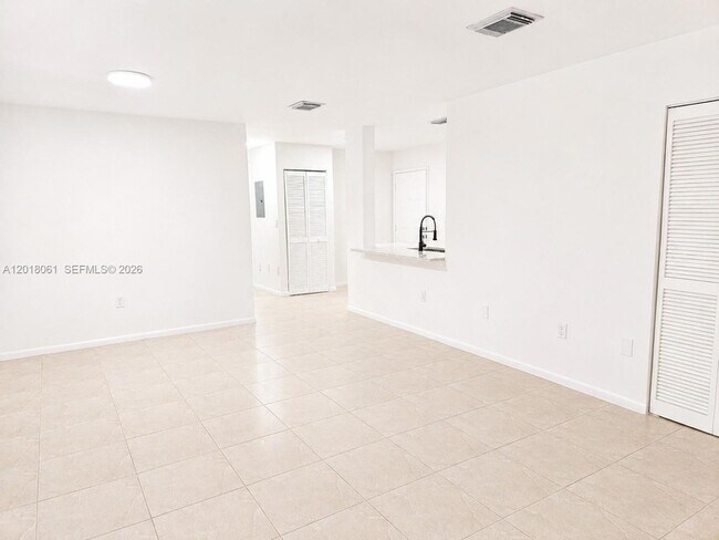 Building Photo - 15721 SW 137th Ave