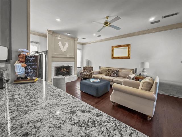 Building Photo - 3405 Snidow Dr