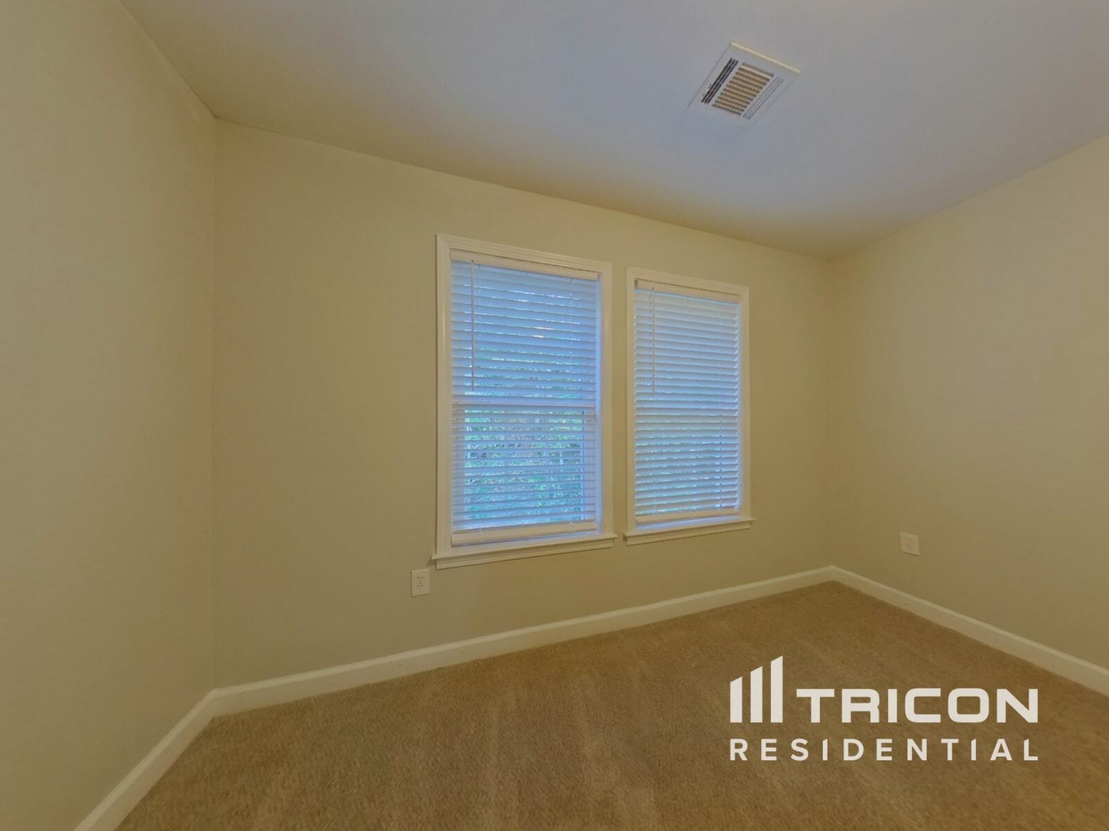 Building Photo - 2417 Battle Dr