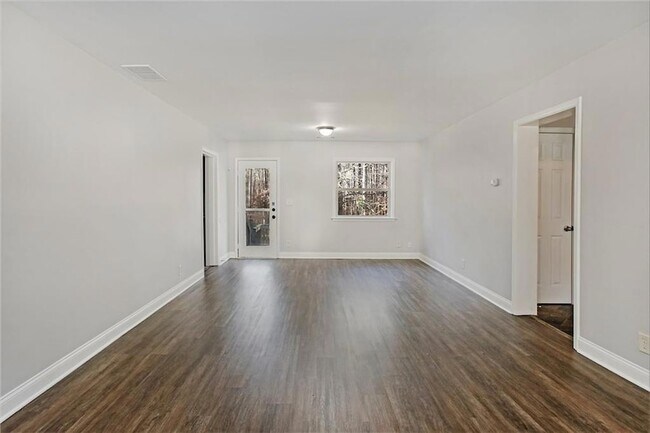 Building Photo - 5345 Sugar Ridge Dr