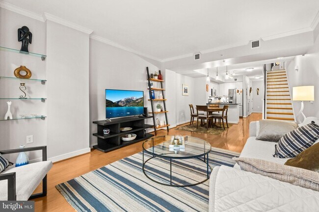 Building Photo - 631 D St NW