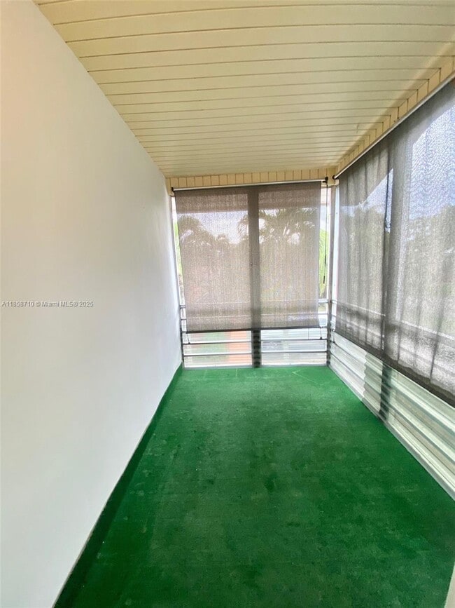 Building Photo - 3200 Coral Springs Dr